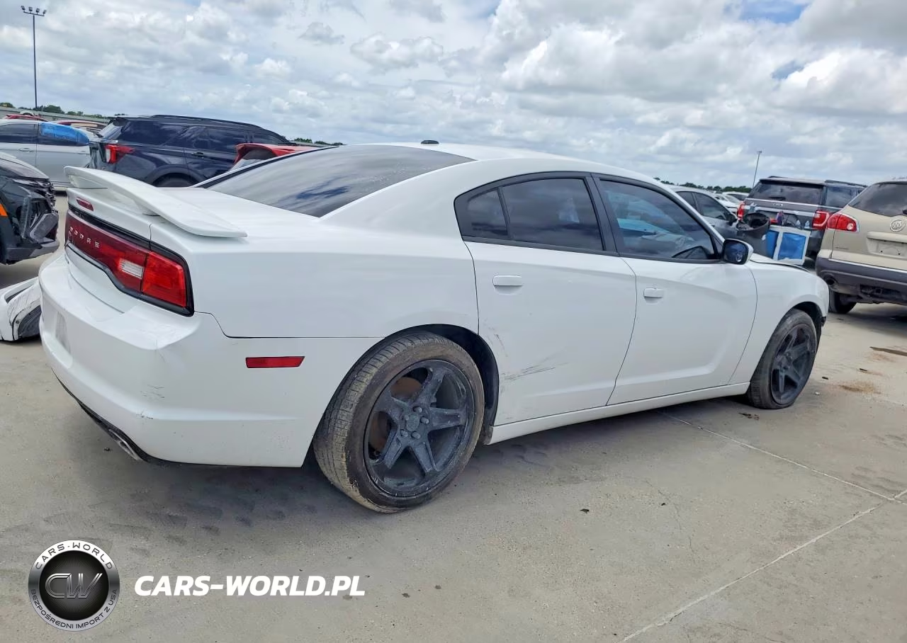 2013 Dodge Charger Sxt VIN:2C3CDXHG7DH526739 - 3