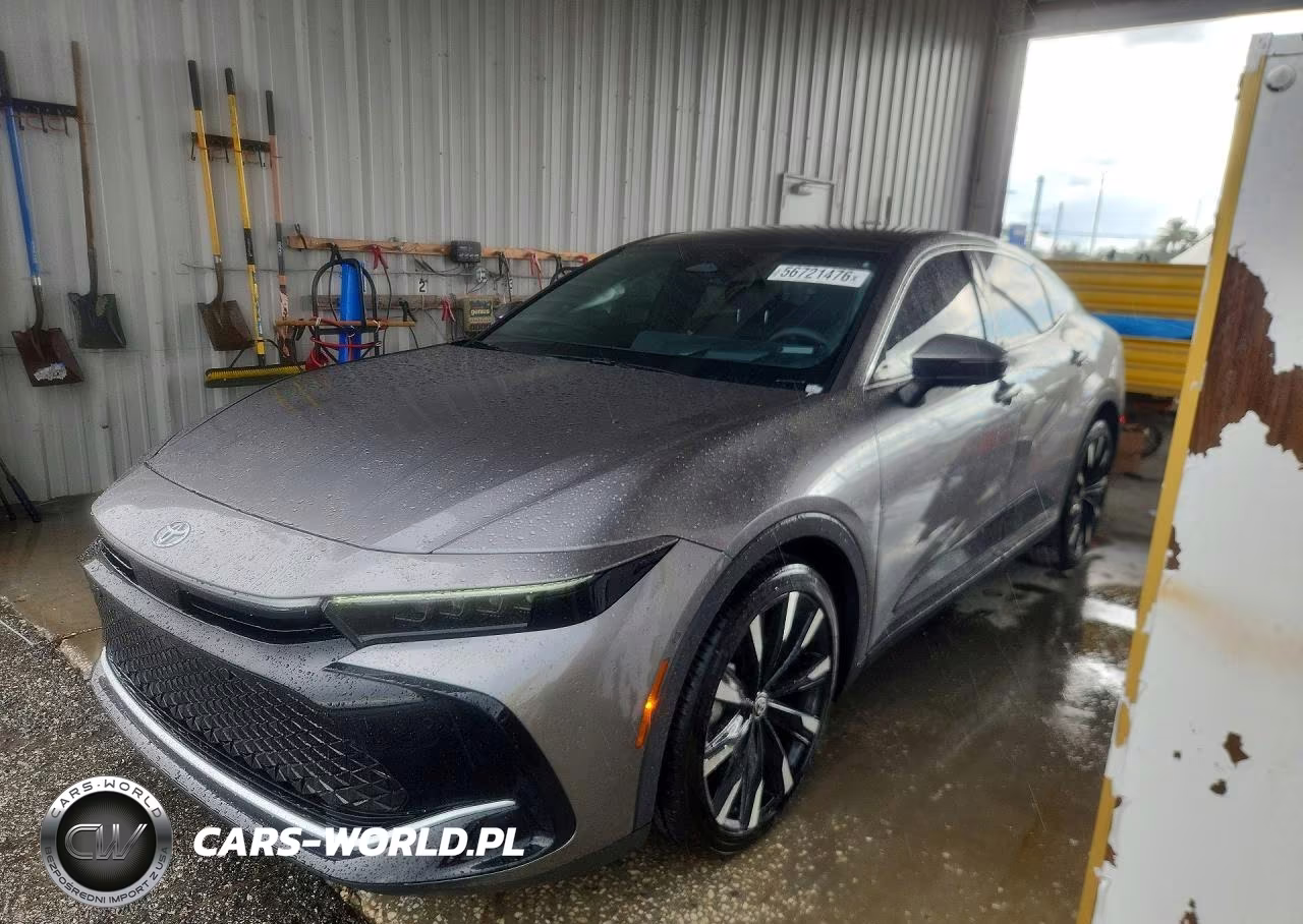 2025 Toyota Crown Platinum – zdjęcie 1 z 12