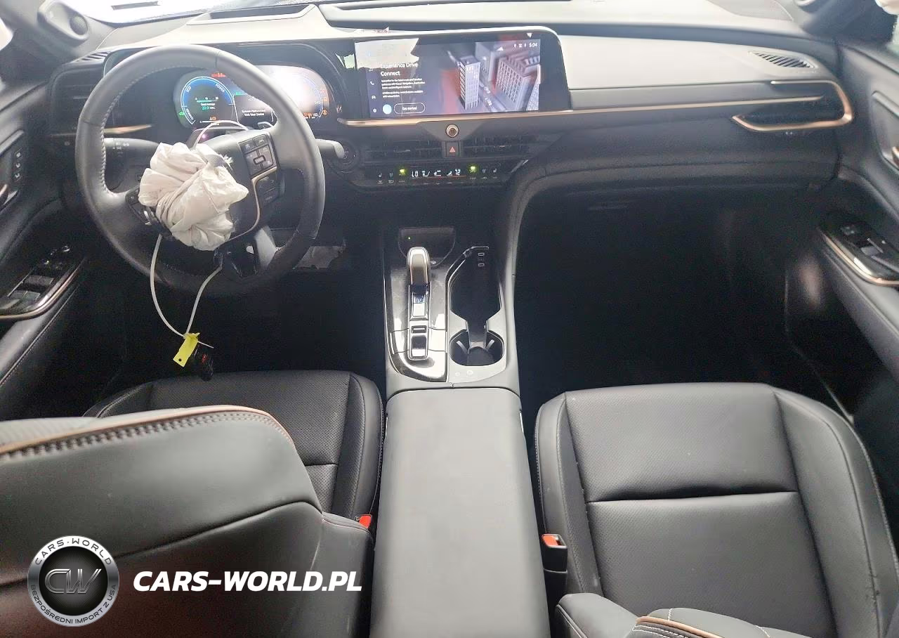 2025 Toyota Crown Platinum VIN:JTDAFAAF7S3011963 - 8
