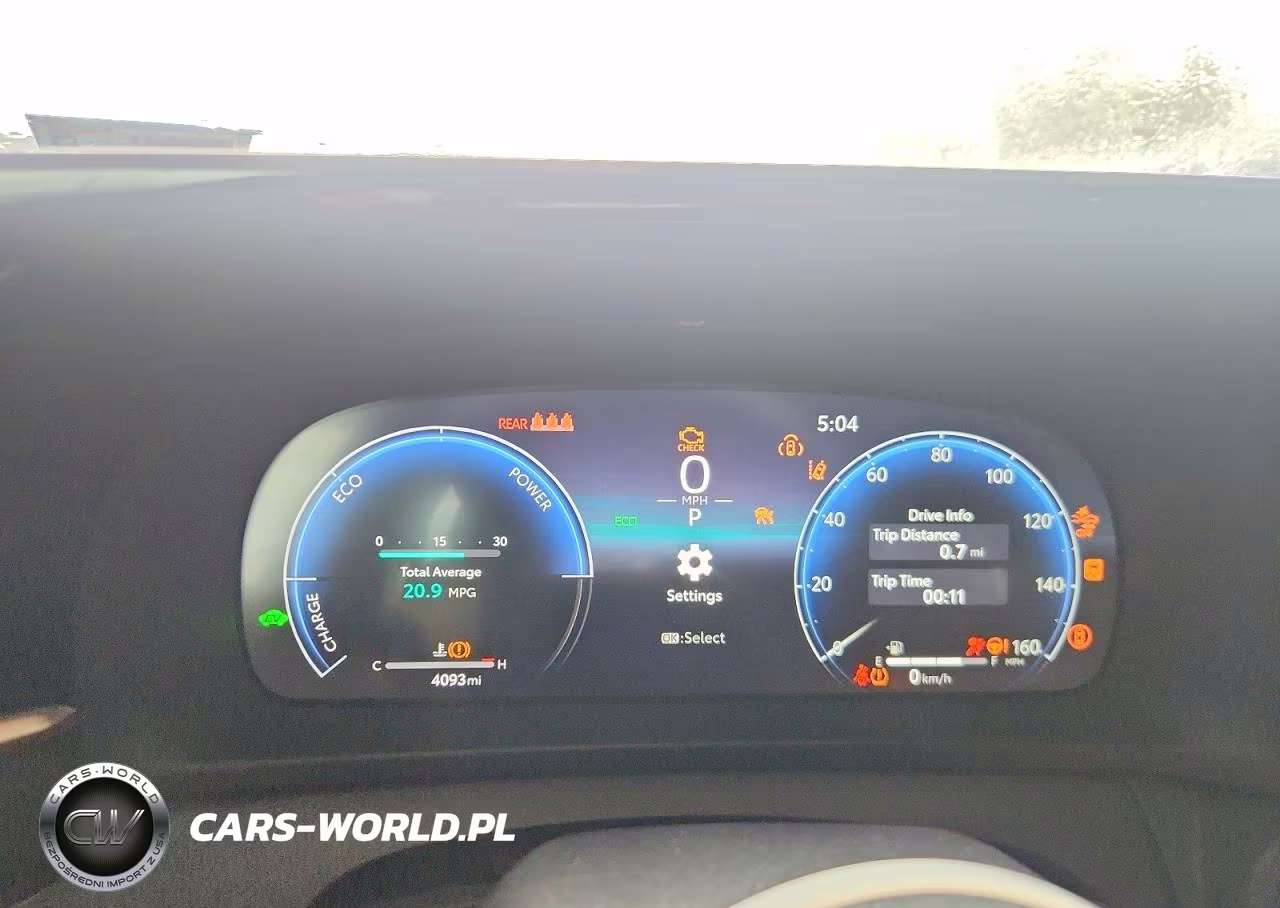 2025 Toyota Crown Platinum VIN:JTDAFAAF7S3011963 - 9