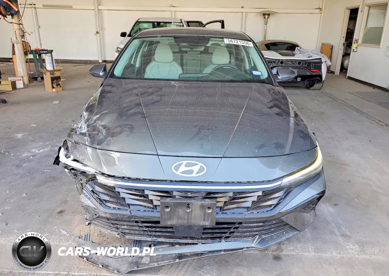 2025 Hyundai Elantra Limited VIN:KMHLP4DG2SU069805 - 5