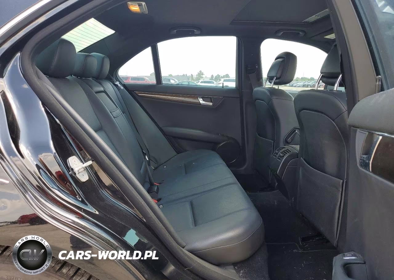 2009 Mercedes-Benz C 350 VIN:WDDGF56X99R053230 - 11