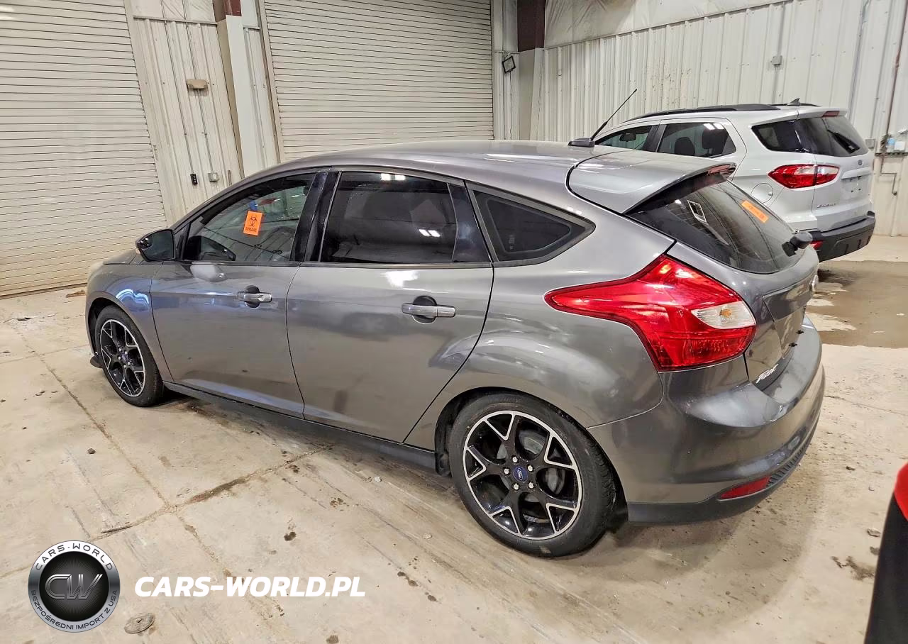 2014 Ford Focus Se VIN:1FADP3K21EL386002 - 2