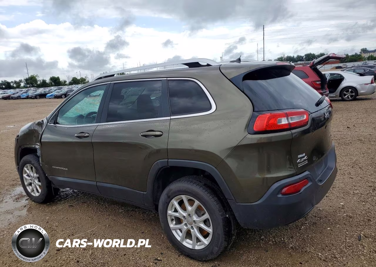 2015 Jeep Cherokee Latitude VIN:1C4PJMCB8FW505421 - 2