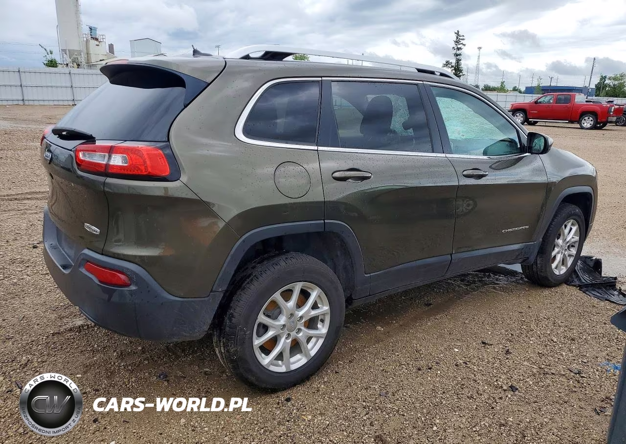 2015 Jeep Cherokee Latitude VIN:1C4PJMCB8FW505421 - 3