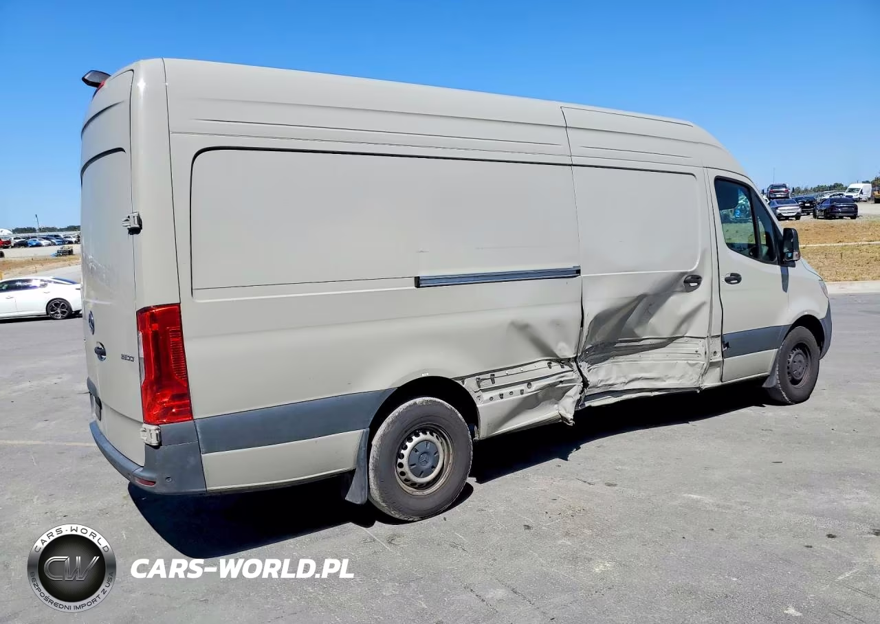 2024 Mercedes-Benz Sprinter 2500 VIN:W1Y4KCHY1RT180930 - 3