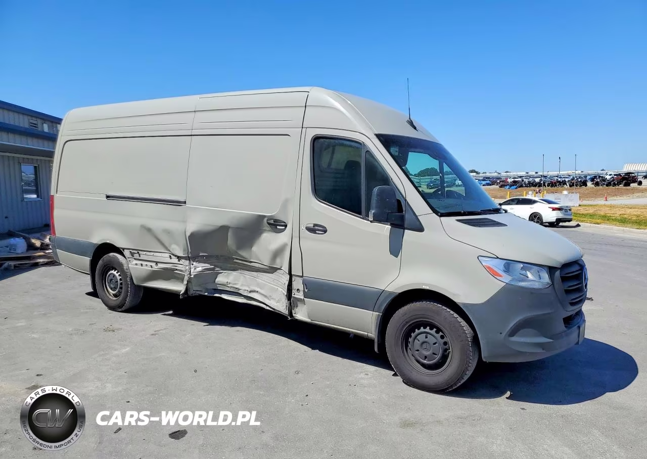 2024 Mercedes-Benz Sprinter 2500 VIN:W1Y4KCHY1RT180930 - 4