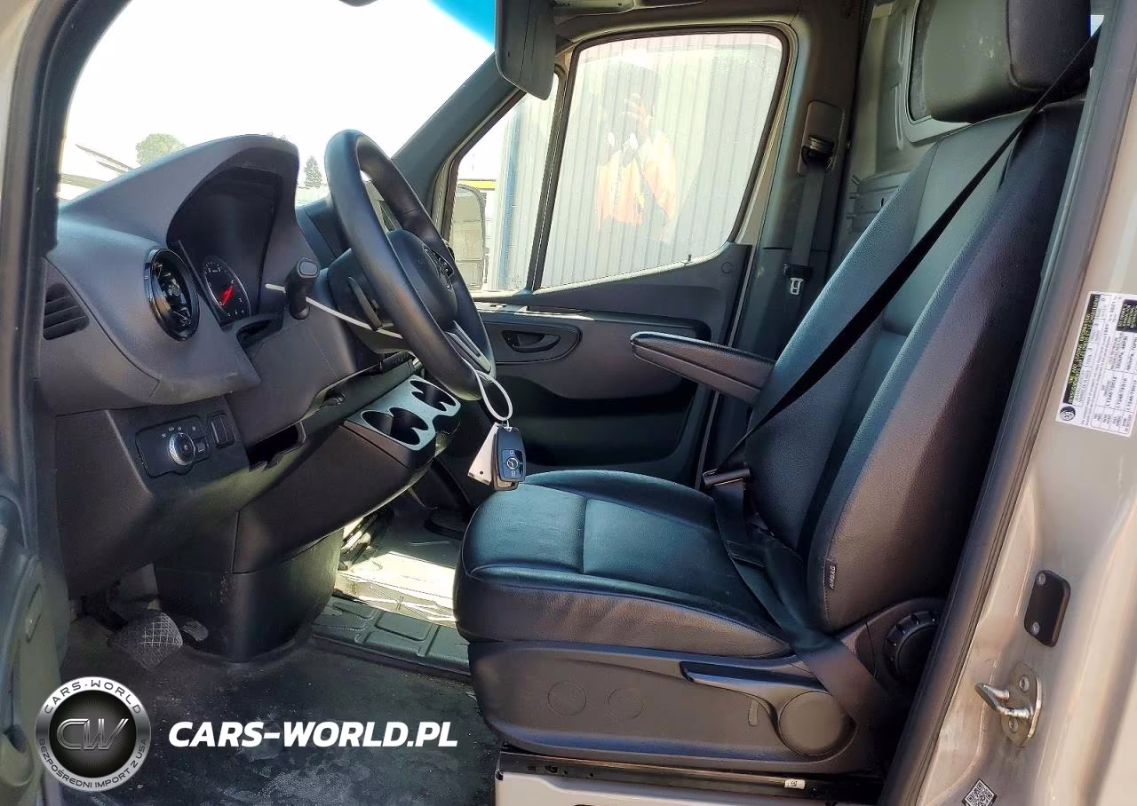 2024 Mercedes-Benz Sprinter 2500 VIN:W1Y4KCHY1RT180930 - 7