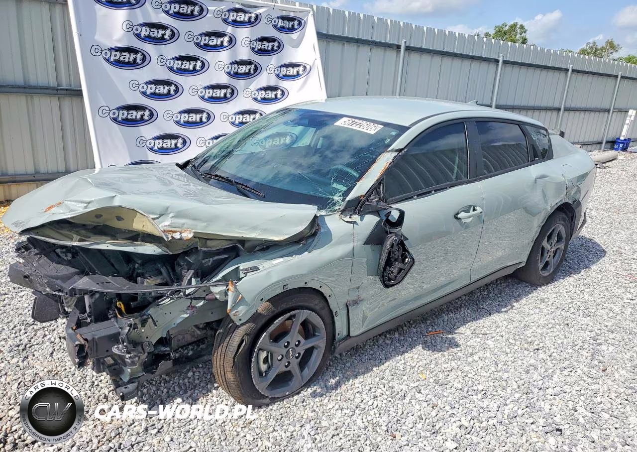 2026 Kia K4 Lxs – zdjęcie 1 z 12