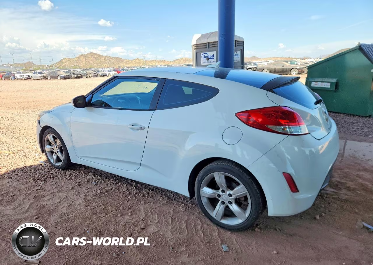 2015 Hyundai Veloster Base VIN:KMHTC6AD6FU230874 - 2