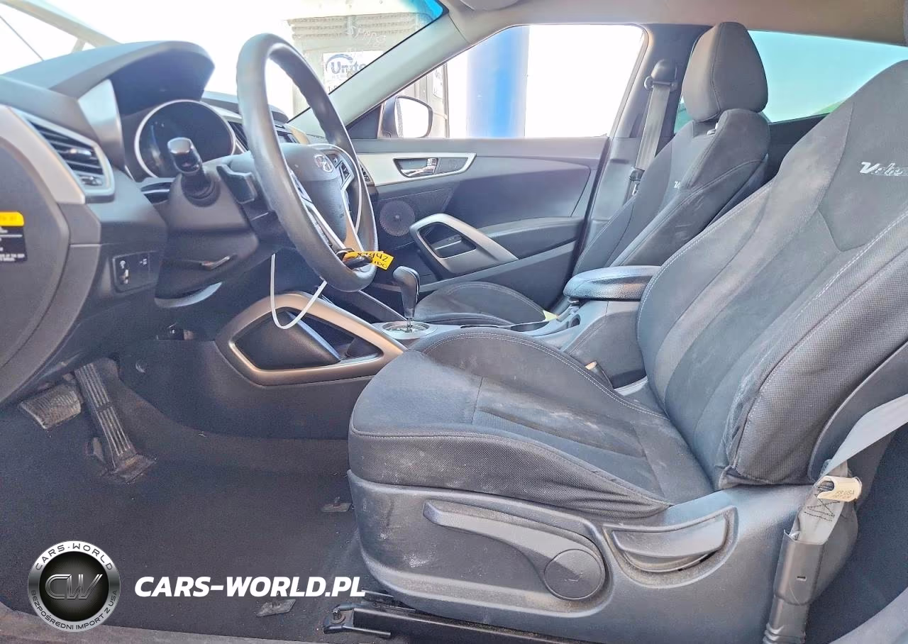 2015 Hyundai Veloster Base VIN:KMHTC6AD6FU230874 - 7