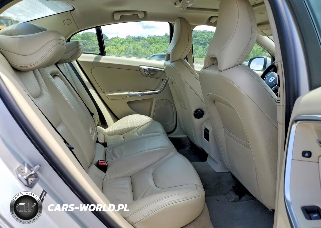 2014 Volvo S60 T5 VIN:YV1612FS0E2271934 - 10