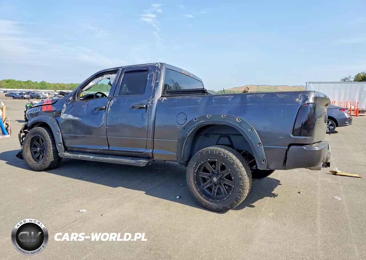 2019 Ram 1500 Classic Tradesman VIN:1C6RR7FT3KS511823 - 2