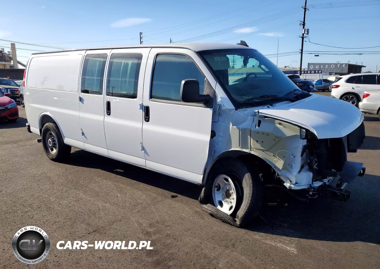 2025 GMC Savana G3500 Delivery Van VIN:1GTZ7HFP2S1223272 - 4