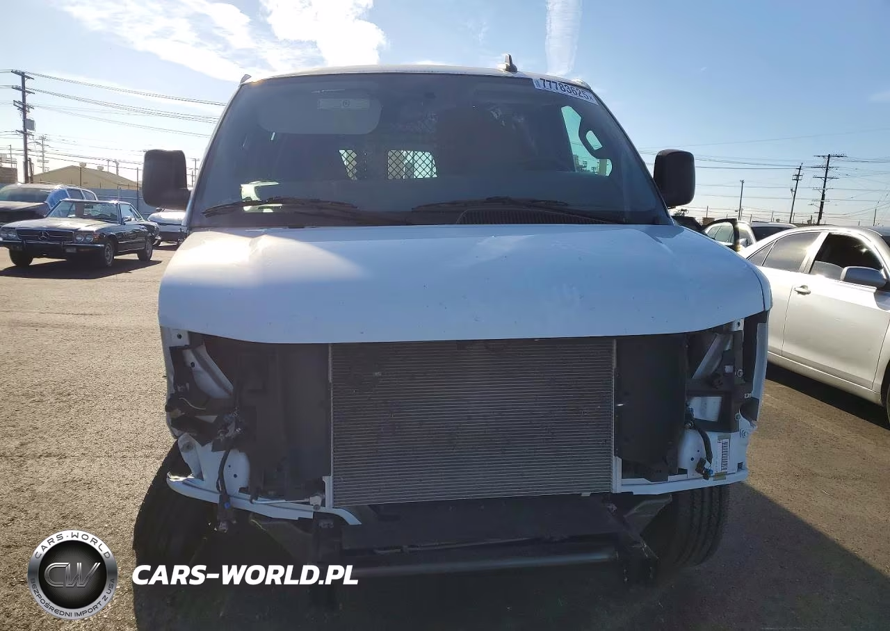 2025 GMC Savana G3500 Delivery Van VIN:1GTZ7HFP2S1223272 - 5