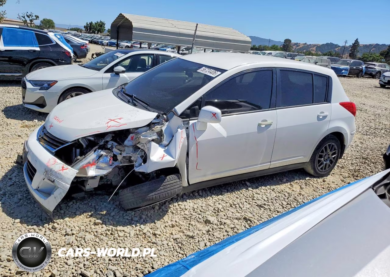 2010 Nissan Versa 1.8 S