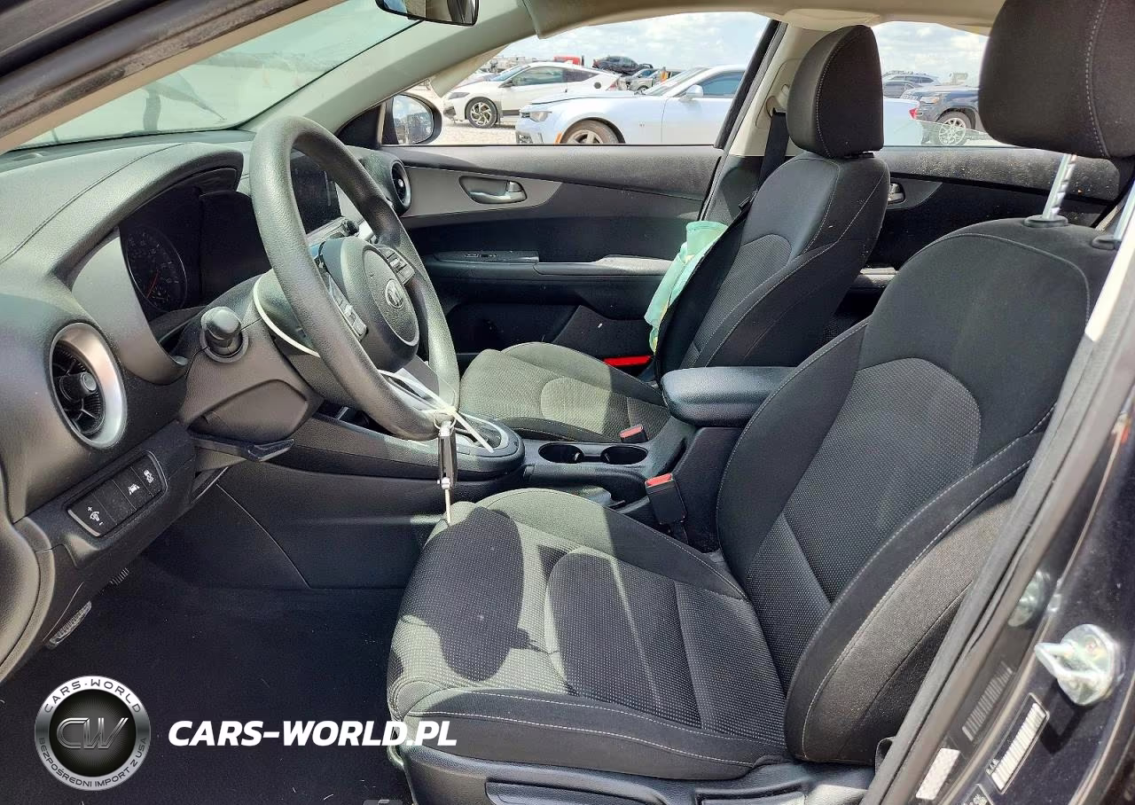 2021 Kia Forte Lxs VIN:3KPF24AD5ME280332 - 7