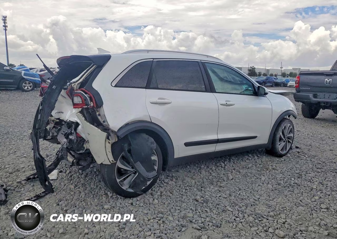 2017 Kia Niro Ex Touring VIN:KNDCE3LC2H5044750 - 3