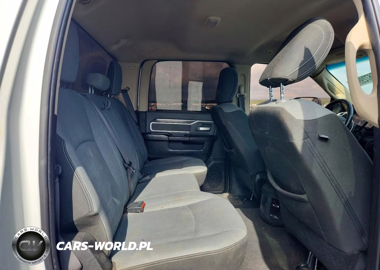 2019 Ram 2500 Big Horn VIN:3C6UR5DL7KG563643 - 10