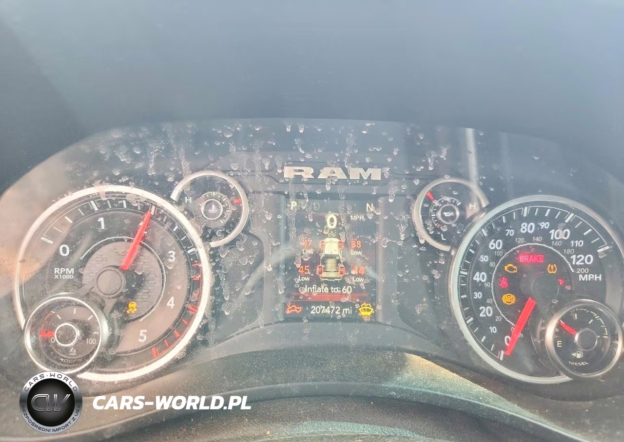 2019 Ram 2500 Big Horn VIN:3C6UR5DL7KG563643 - 9