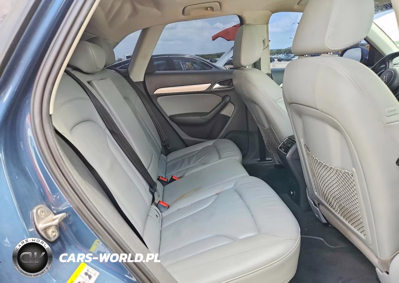 2017 Audi Q3 Premium Plus VIN:WA1JCCFSXHR006489 - 11