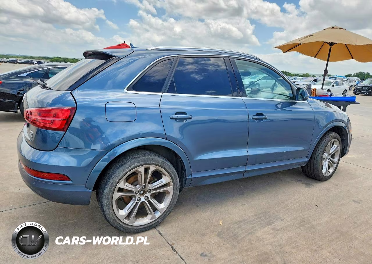 2017 Audi Q3 Premium Plus VIN:WA1JCCFSXHR006489 - 3