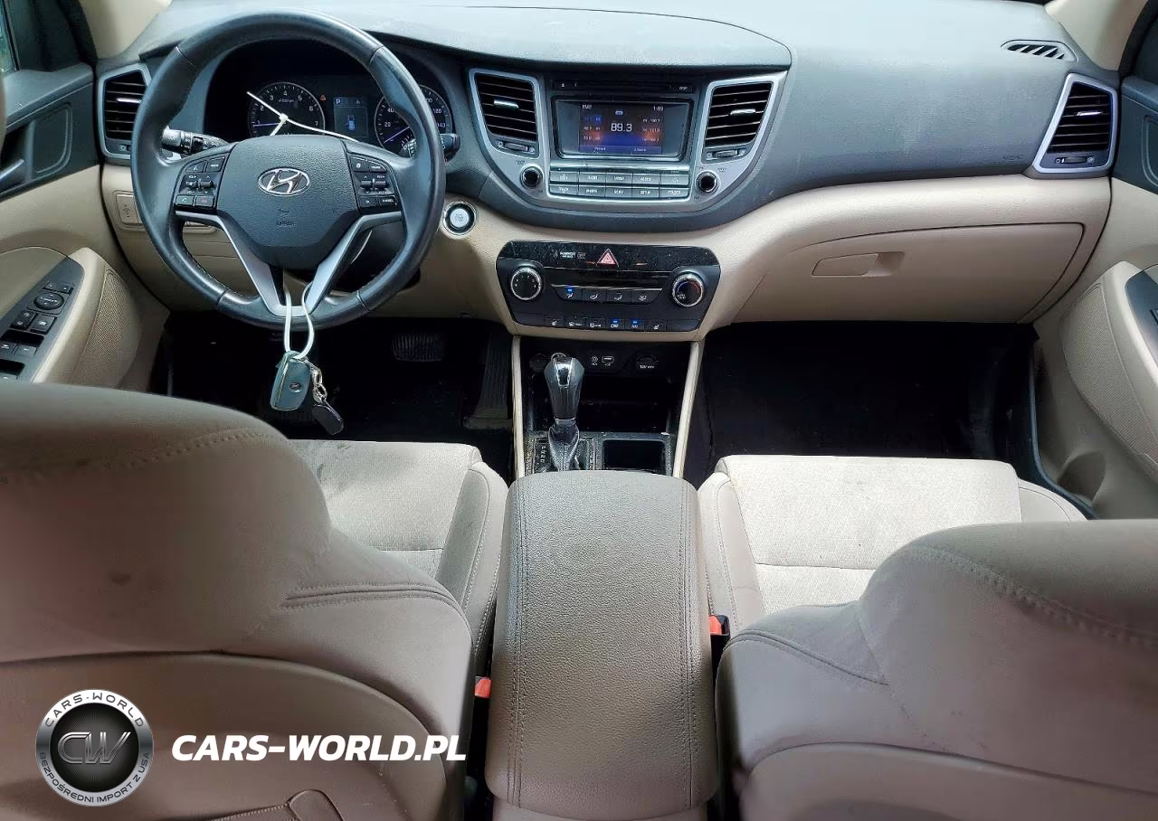 2017 Hyundai Tucson Sport VIN:KM8J3CA2XHU330435 - 8