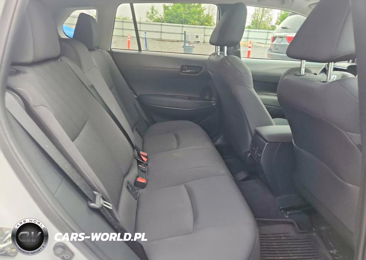 2022 Toyota Corolla Cross Le VIN:7MUBAABG6NV009950 - 10