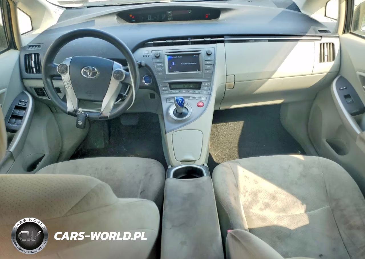 2012 Toyota Prius Two VIN:JTDKN3DU3C5406242 - 8