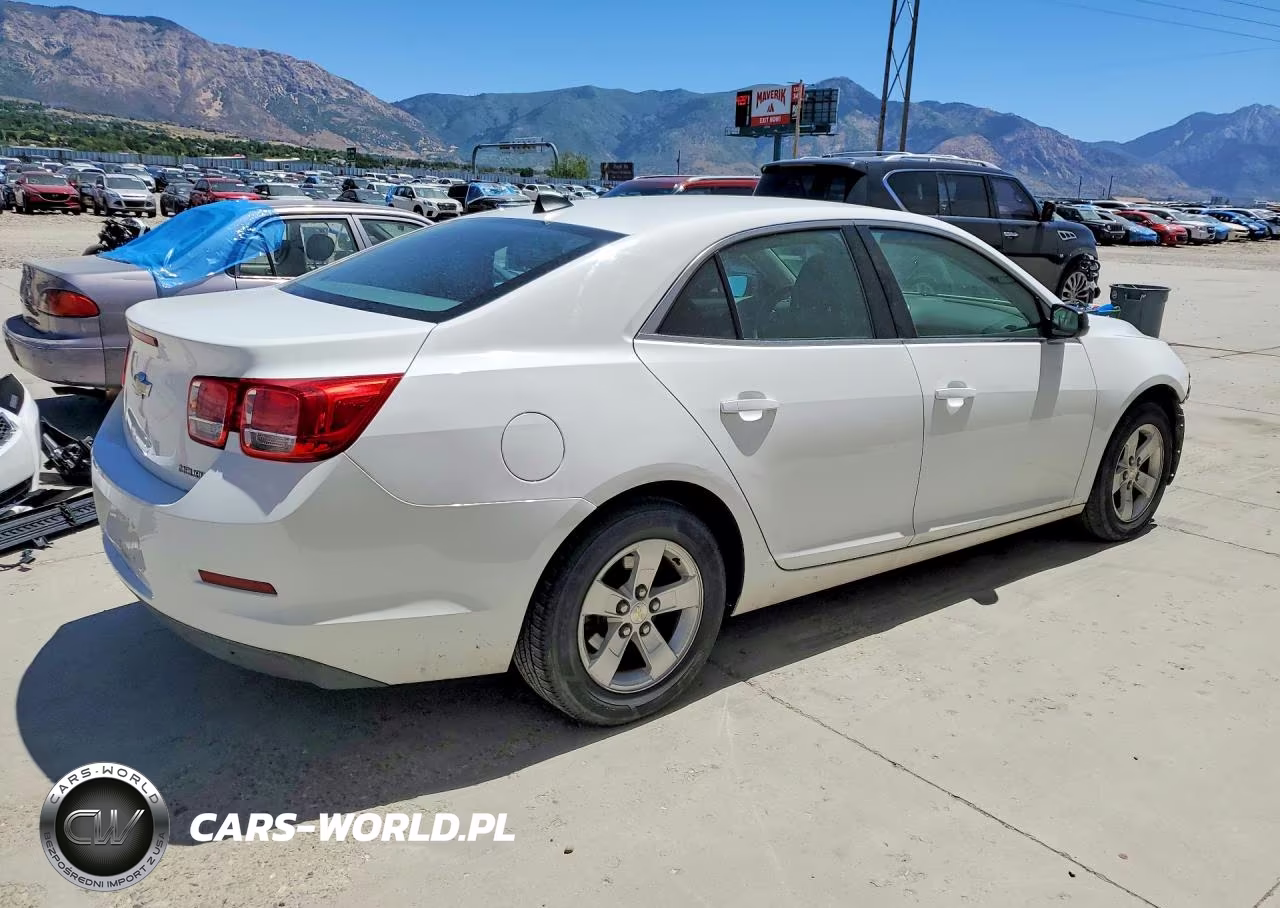 2013 Chevrolet Malibu Ls VIN:1G11B5SA8DF144229 - 3