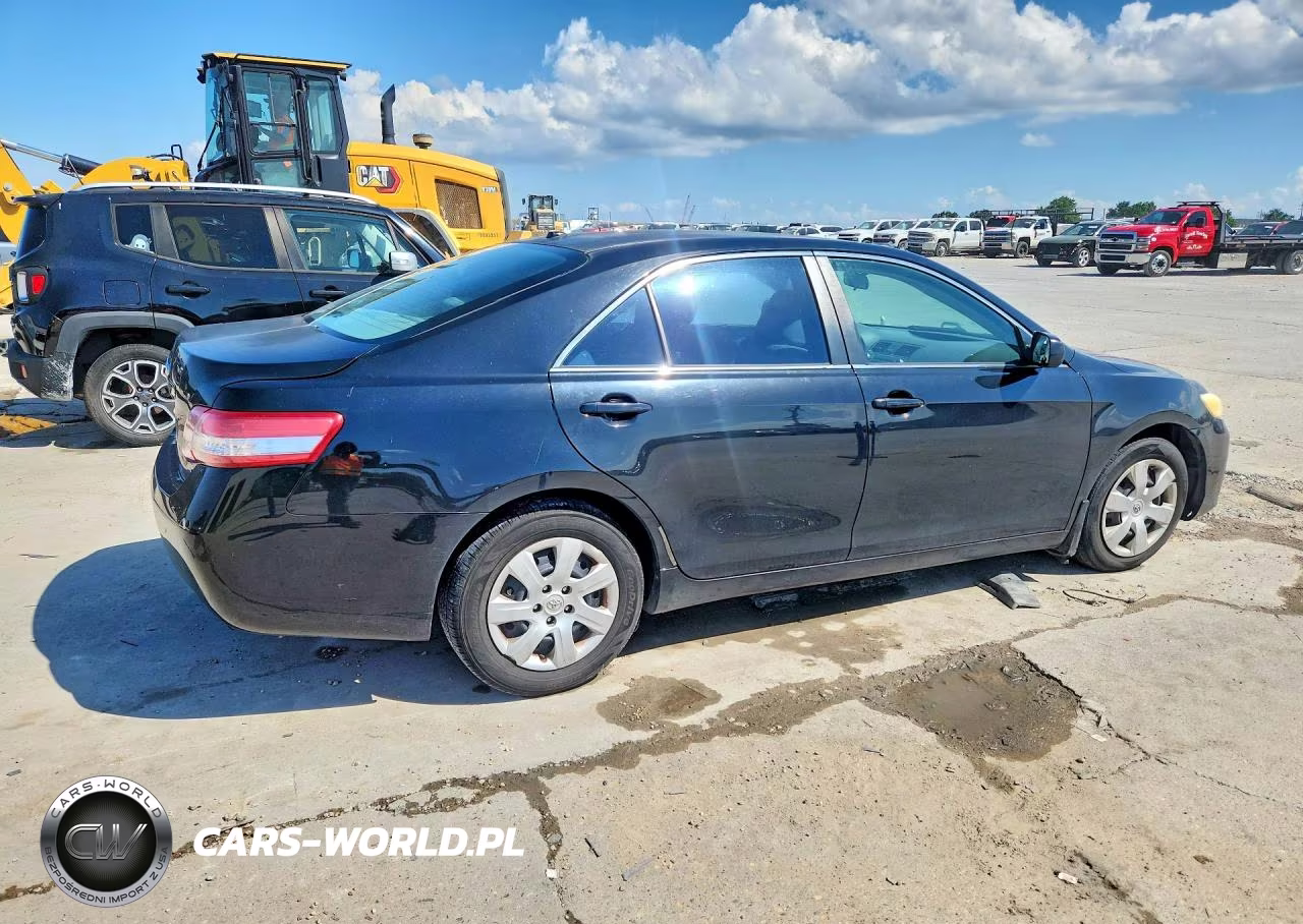 2010 Toyota Camry Le VIN:4T4BF3EK0AR053599 - 3