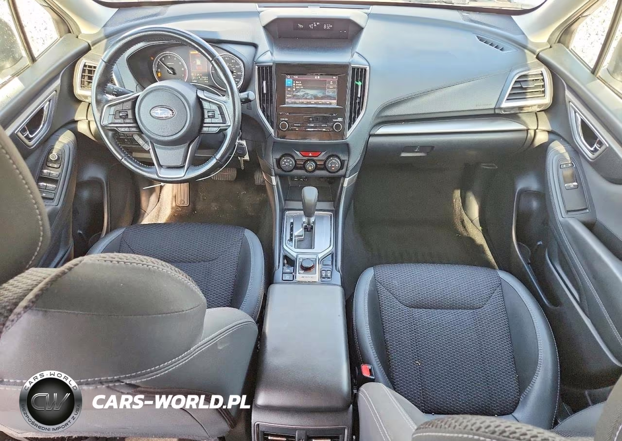 2019 Subaru Forester Premium VIN:JF2SKAECXKH470618 - 8