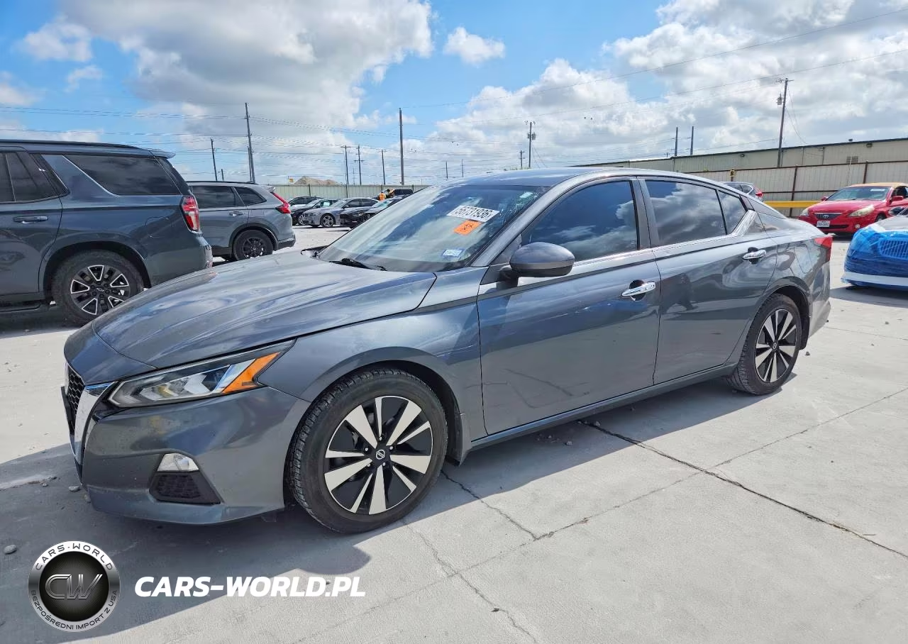 2021 Nissan Altima Sv