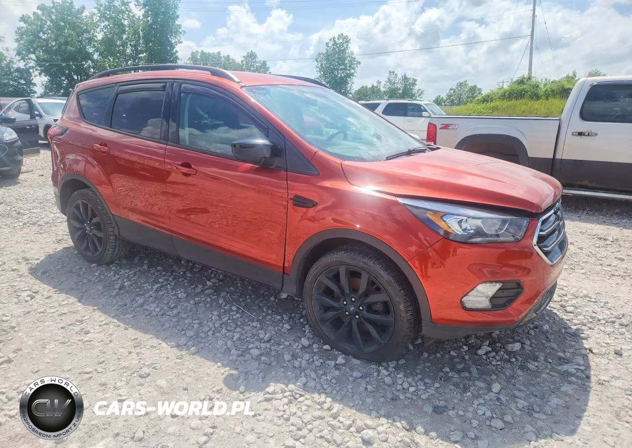 2019 Ford Escape Se VIN:1FMCU9GD1KUA51688 - 4