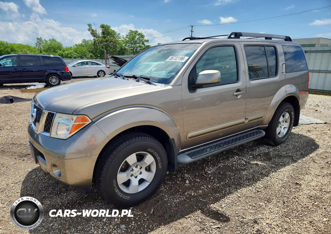 2005 Nissan Pathfinder Xe
