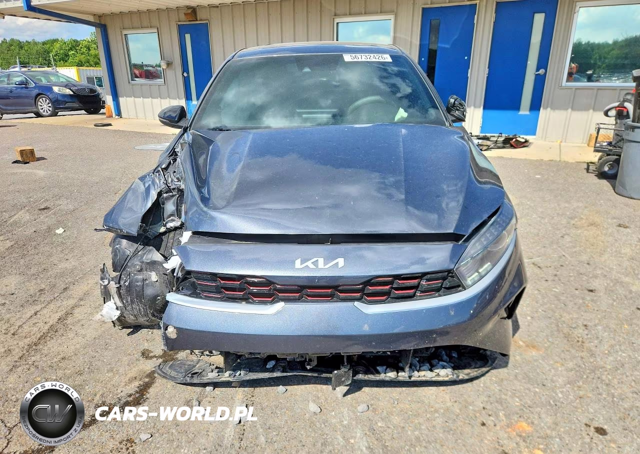 2023 Kia Forte Gt Line VIN:3KPF54AD1PE582499 - 5