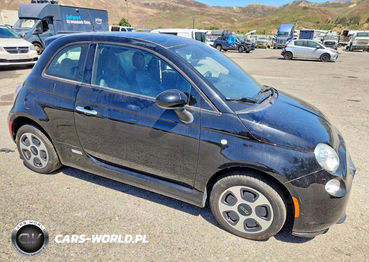 2015 Fiat 500 Electric VIN:3C3CFFGE9FT667049 - 4