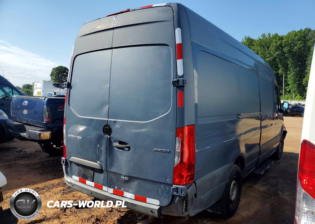 2019 Mercedes-Benz Sprinter 2500 VIN:WD4PF1CD9KP129209 - 3