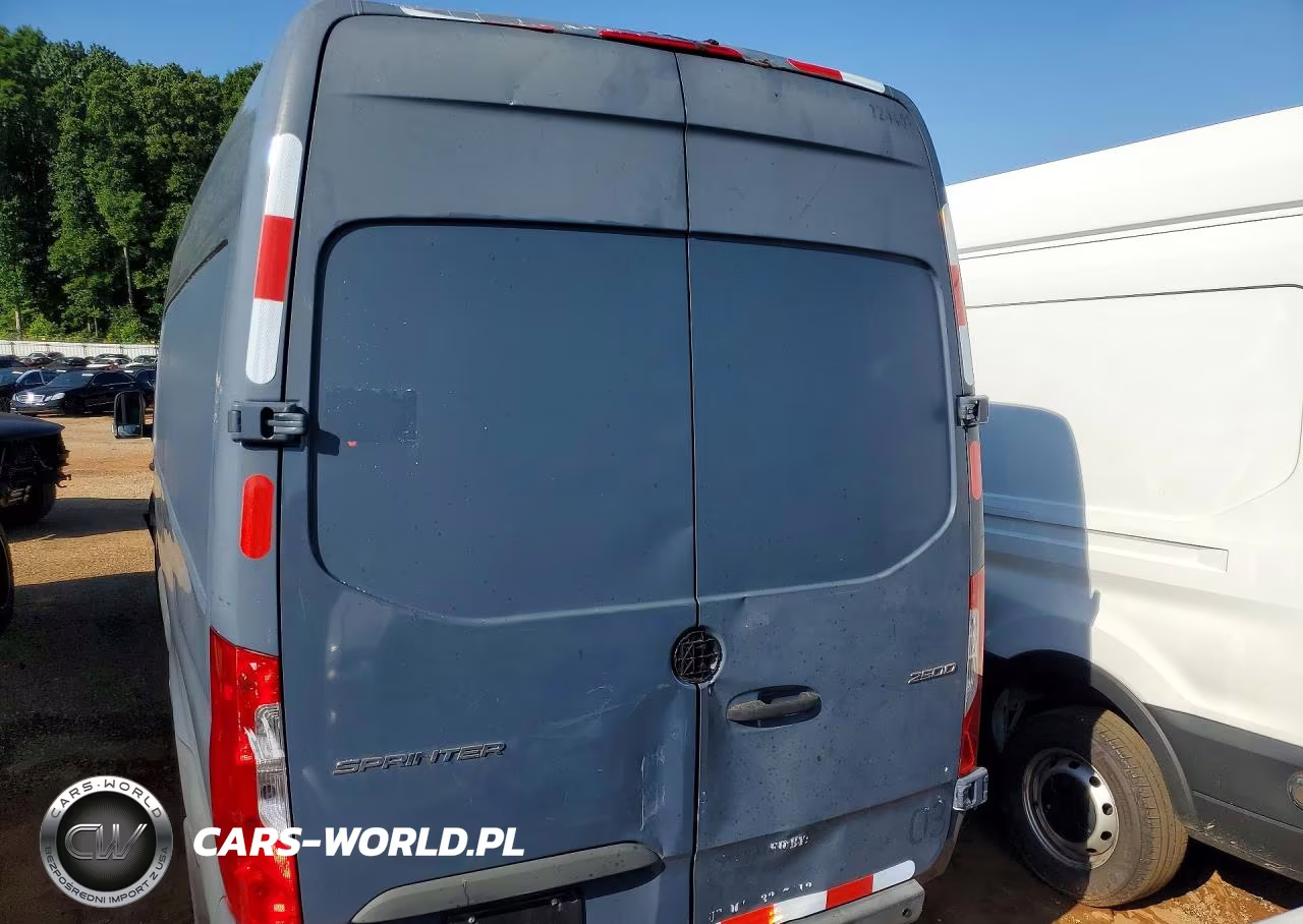 2019 Mercedes-Benz Sprinter 2500 VIN:WD4PF1CD9KP129209 - 6