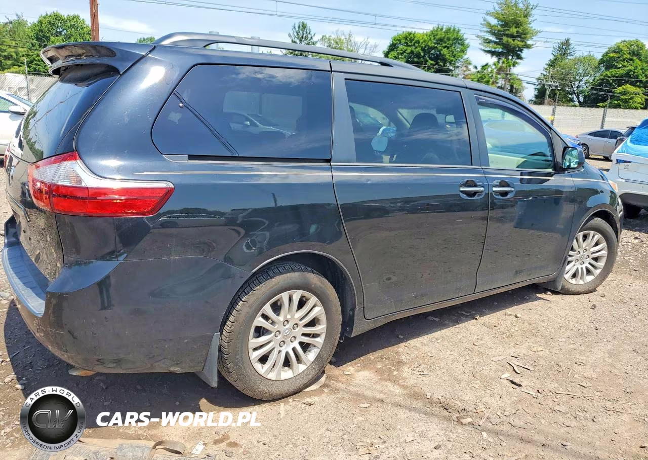 2015 Toyota Sienna Xle 8-Passenger VIN:5TDYK3DC8FS604307 - 3