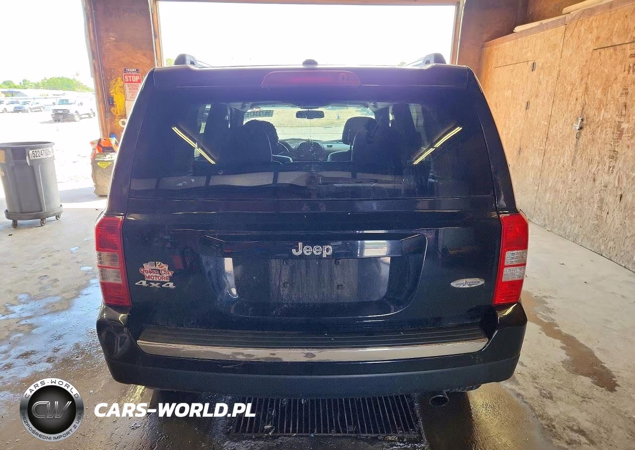 2017 Jeep Patriot Latitude VIN:1C4NJRFB8HD196368 - 6