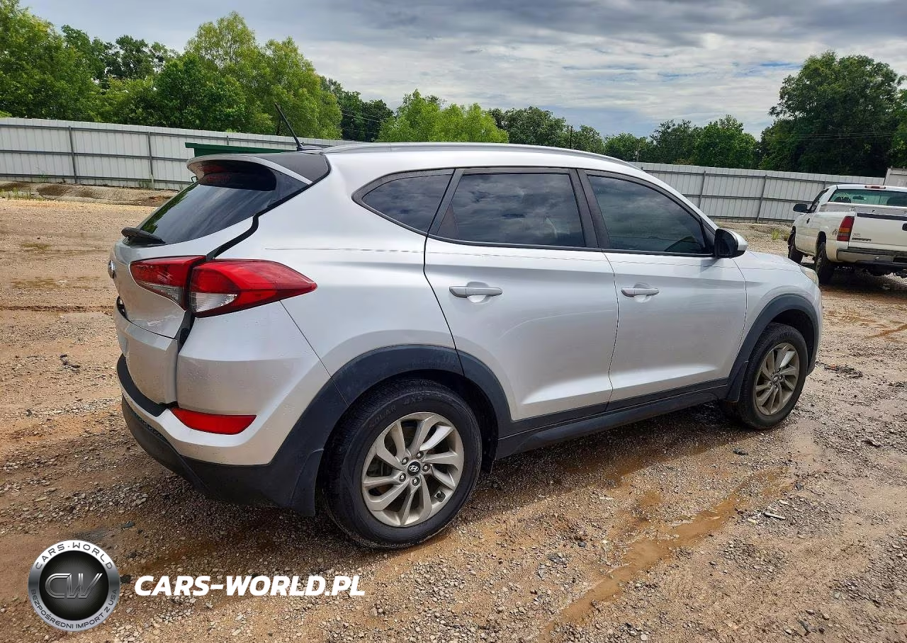 2016 Hyundai Tucson Se VIN:KM8J33A41GU157212 - 3