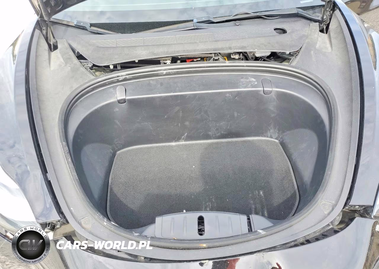 2018 Tesla Model 3 VIN:5YJ3E1EB6JF184636 - 11