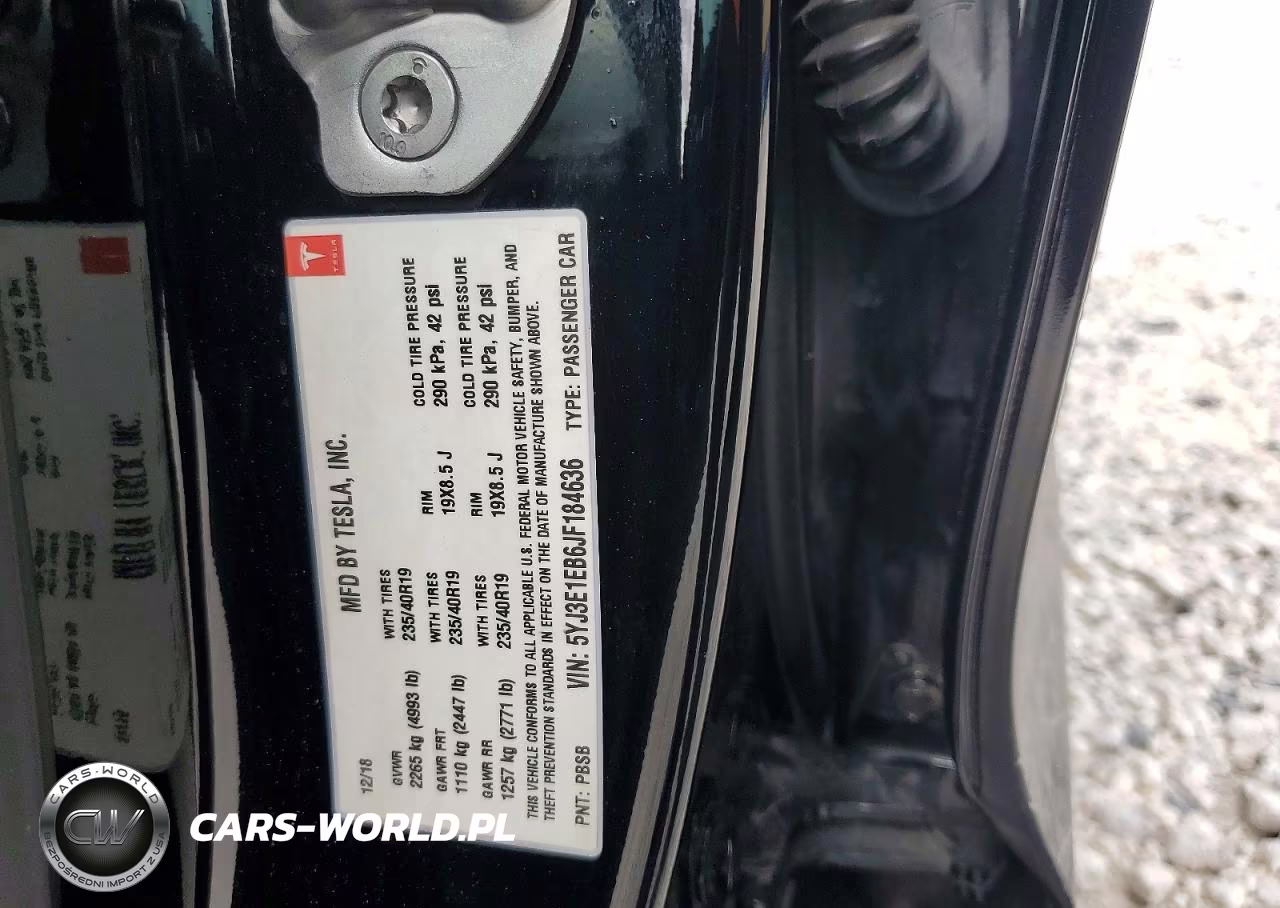 2018 Tesla Model 3 VIN:5YJ3E1EB6JF184636 - 12