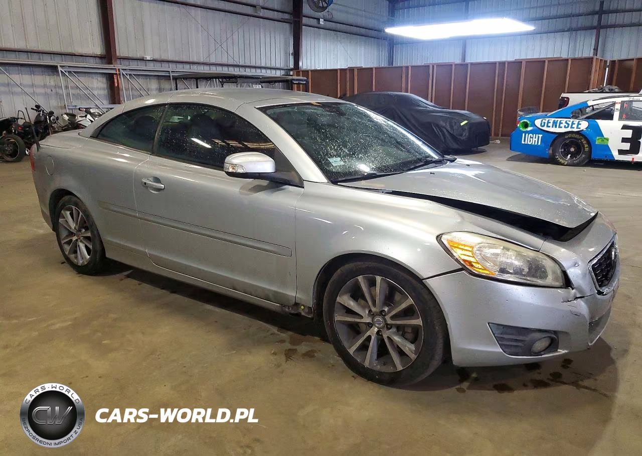 2012 Volvo C70 T5 VIN:YV1672MC6CJ123414 - 4