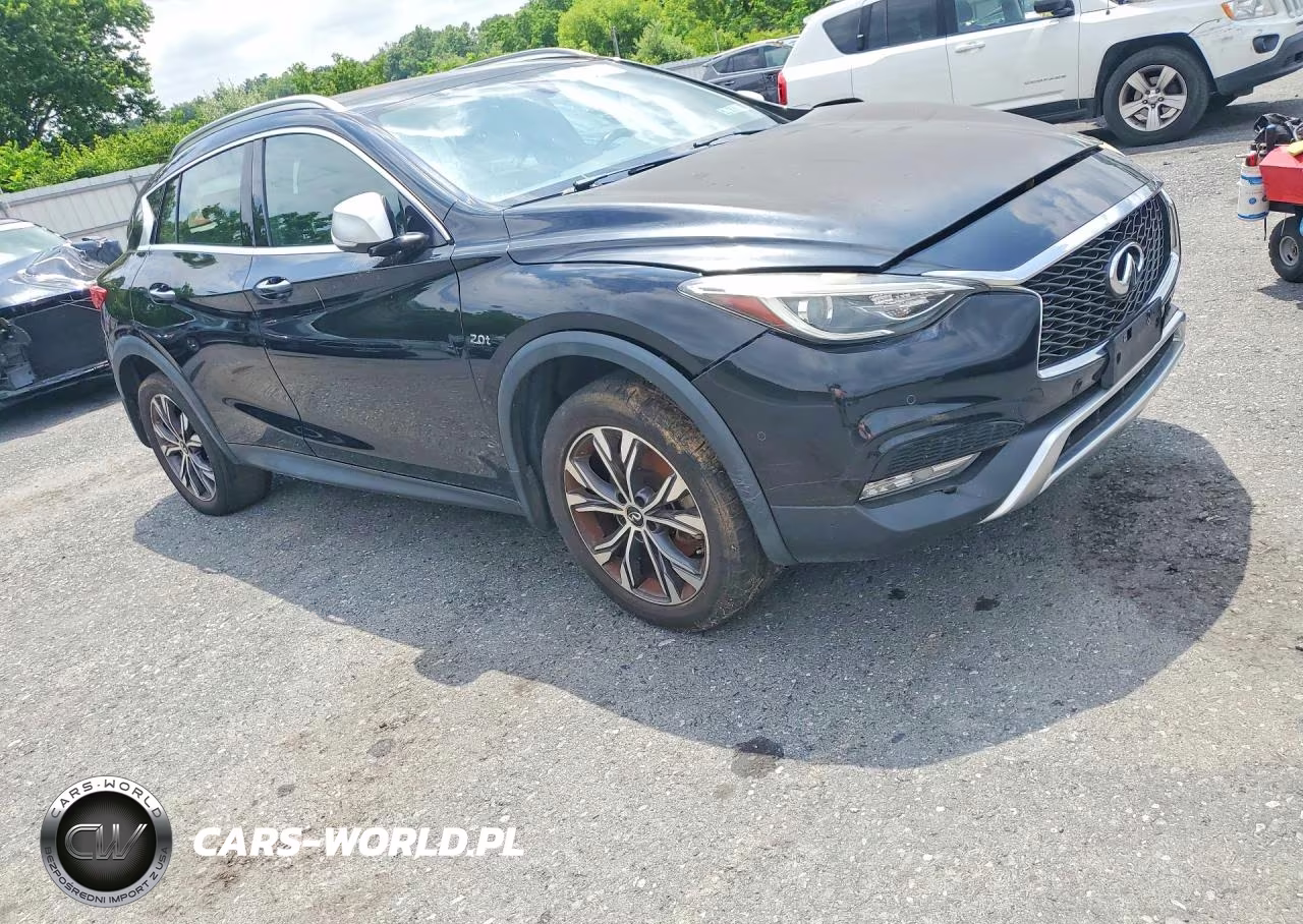 2017 Infiniti Qx30 Premium VIN:SJKCH5CR9HA028993 - 4