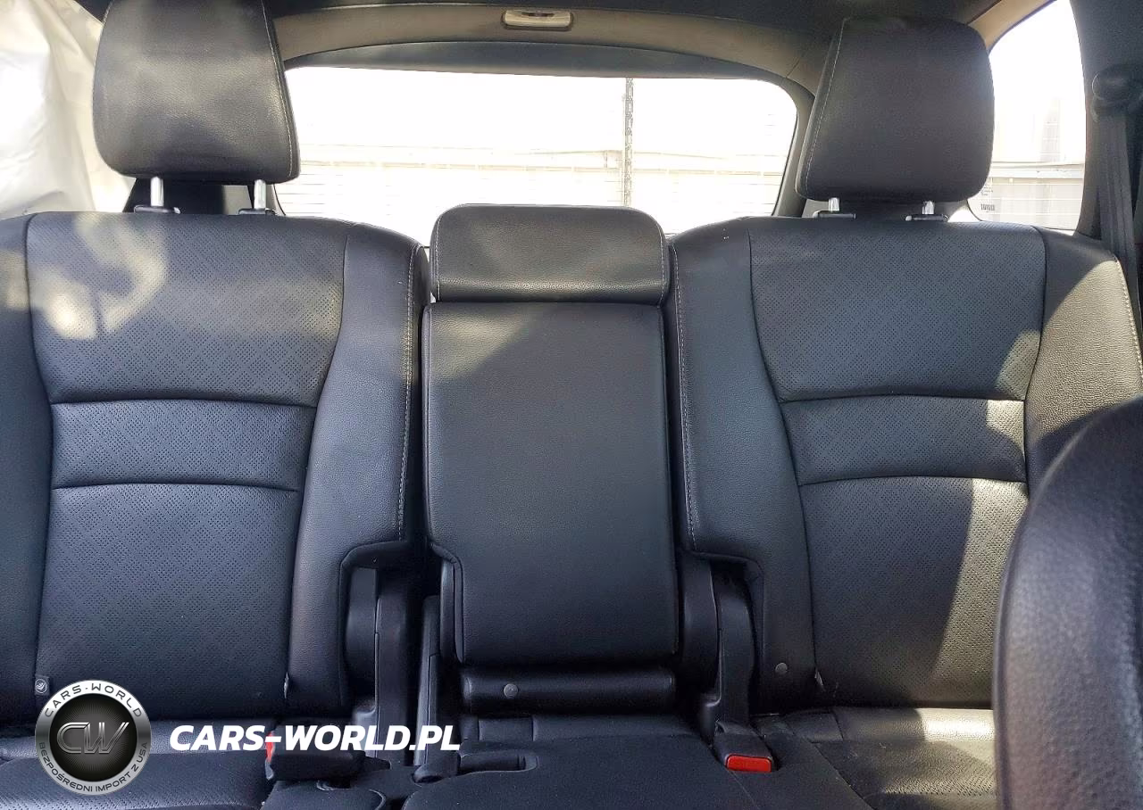 2021 Honda Passport Touring VIN:5FNYF8H91MB041313 - 10