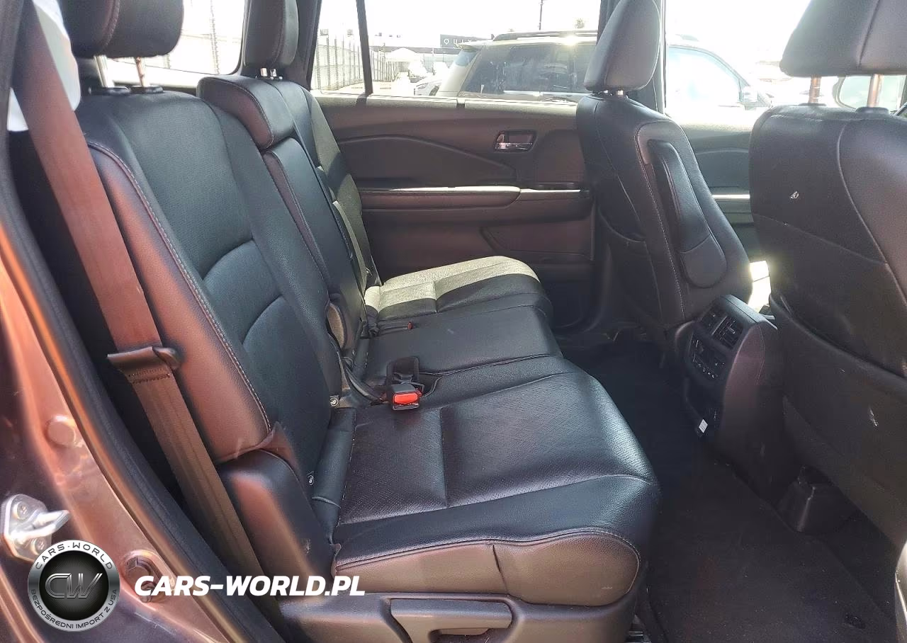 2021 Honda Passport Touring VIN:5FNYF8H91MB041313 - 11