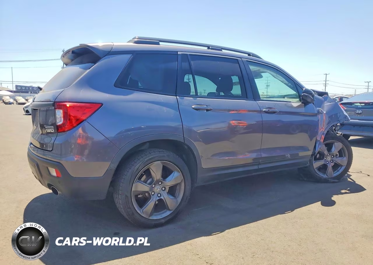 2021 Honda Passport Touring VIN:5FNYF8H91MB041313 - 3