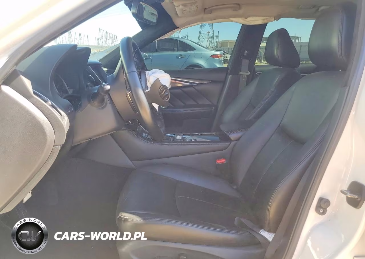 2018 Infiniti Q50 3.0T Luxe VIN:JN1EV7APXJM590197 - 7